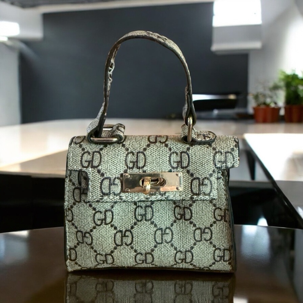 Source Unknown Brown and Tan Bag